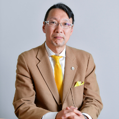 岡崎秀也